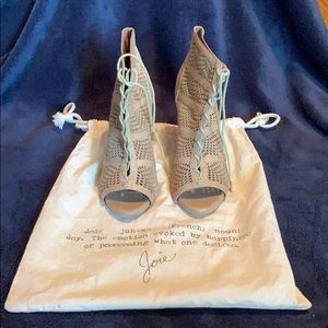 Joie tan bootie